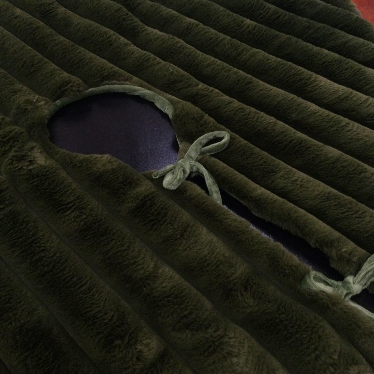 150cm Olive Ribbed Faux Fur Christmas Tree Skirt